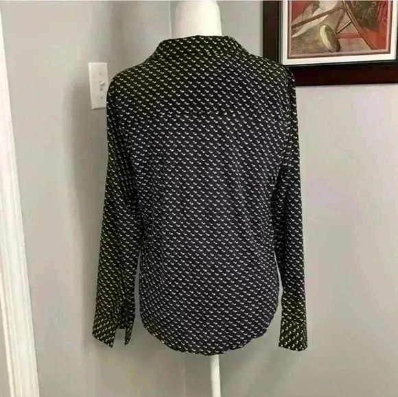 - 🌻Ann Taylor Long Sleeve Mixed Media Top Size small - Picture 2 of 6